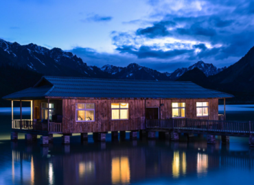 Navigating Data Gravity and Cloud Data Lakes for High-Performance Analytics