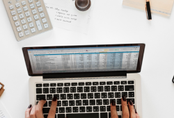 How to Become a Growth Marketing Specialist: Your Guide to Thriving in the Industry