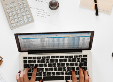 How to Become a Growth Marketing Specialist: Your Guide to Thriving in the Industry